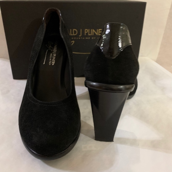 Black Suede/Antique Patent Comfort Pump